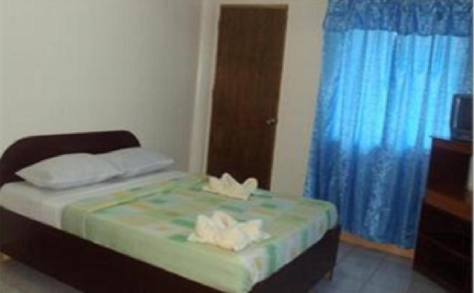 Alliyah'S Beach Resort Balabag  Room photo