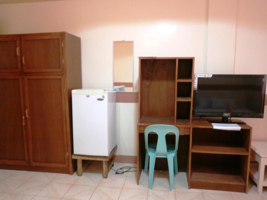 Alliyah'S Beach Resort Balabag  Room photo