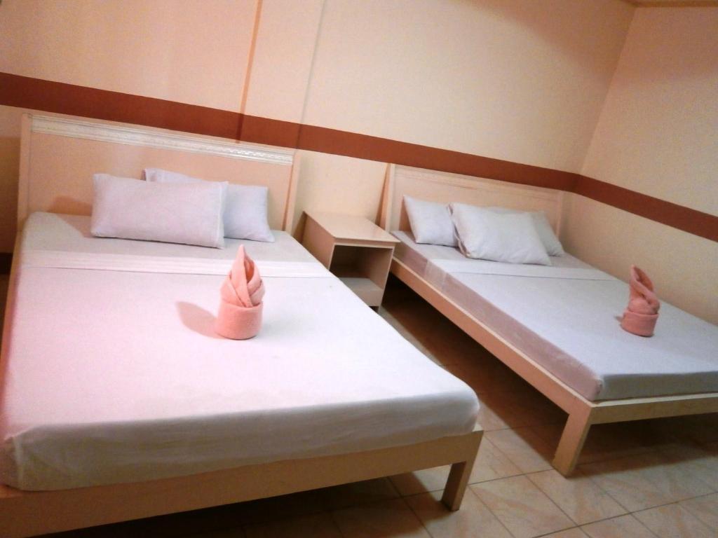 Alliyah'S Beach Resort Balabag  Room photo