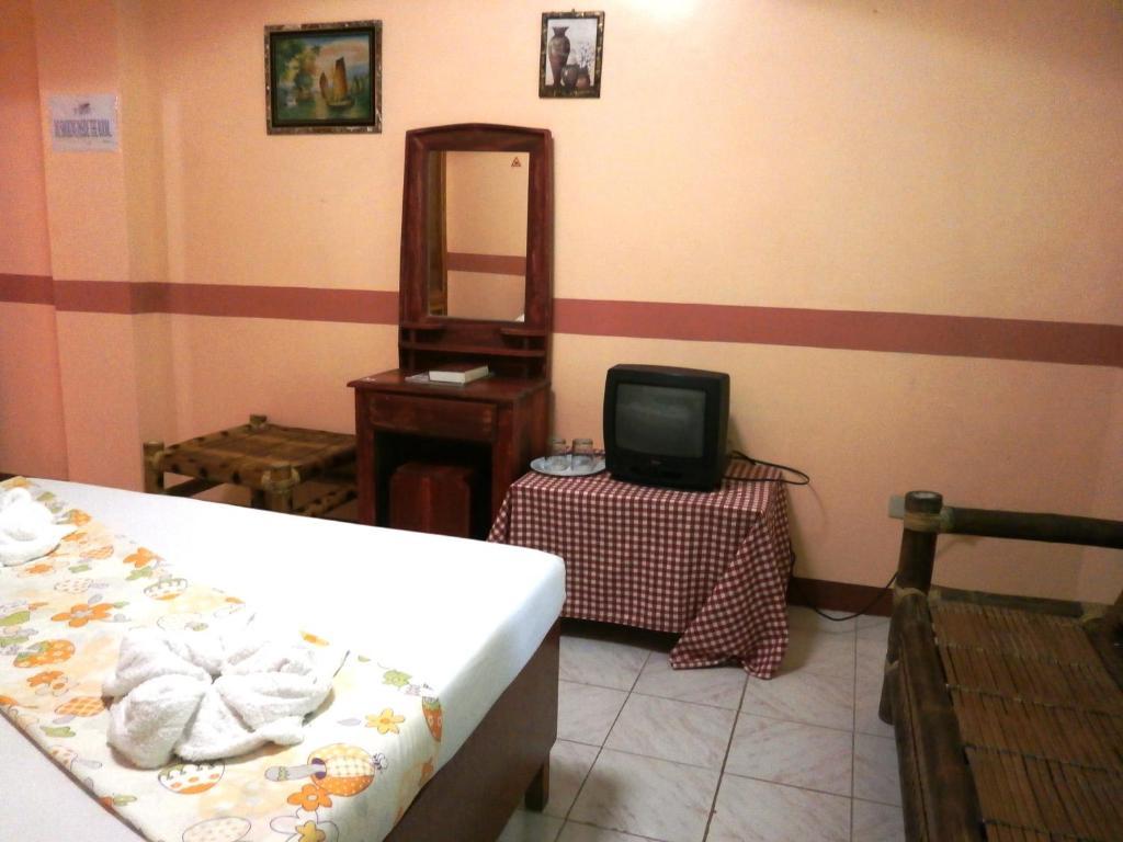 Alliyah'S Beach Resort Balabag  Room photo